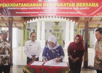 RSUD Arjawinangun Teken MoU dengan Universitas Yarsi, Jalin Kerja Sama untuk Tingkatkan Pelayanan