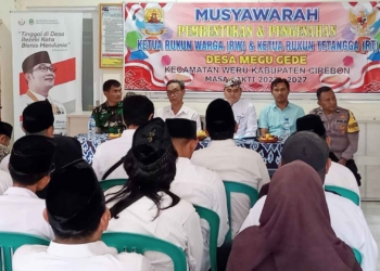 Ketua RT dan RW di Desa Megu Gede Diambil Sumpah