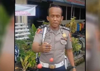 Gagal Bermain Latto Latto, Seorang Anggota Polisi Ngamuk