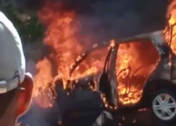 Diduga Korsleting, Mobil Wisatawan Terbakar di Majalengka