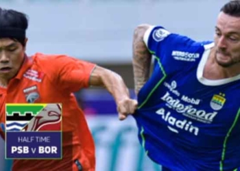 PERSIBDAY, Persib Bandung Tekuk Borneo FC 1-0, Wasit Keluarkan Dua Kartu Merah