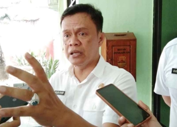 Bangunan hampir Ambruk, Murid SDN 1 Gunungsari Kabupaten Cirebon Lima Tahun Belajar di Lantai