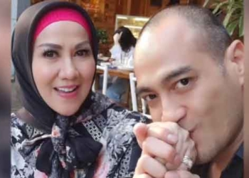 Hadapi Kasus KDRT, Venna Melinda Gandeng Hotman Paris Vs Ferry Irawan Tunjuk Hotma Sitompul