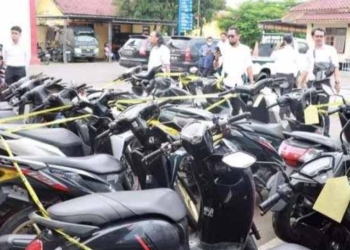 21 Motor Hasil Curian Diamankan Polisi, 6 Pelaku Pencurian Ditangkap, Buat STNK Palsu untuk Kelabui Pembeli
