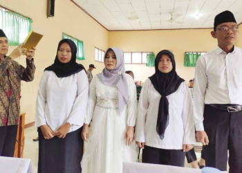 Rela Undur Akad Nikah Demi Integritas, Upit Hadiri Pelantikan PKD Kenakan Baju Pengantin