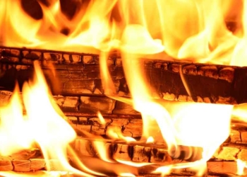 Tega, Ibu Bakar Bayinya yang Baru Dilahirkan, Ditemukan Masih di Atas Tungku