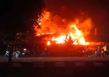 Pabrik Kasur di Arjawinangun Cirebon Terbakar Hebat, Saksi Melihat Ada Ledakan