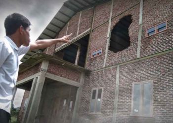 MENCEKAM! Desa Sindangmekar Cirebon Gelap Diselimuti Awan Tebal, GOR, Masjid, dan Rumah Hancur