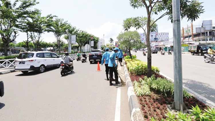 DPRKP Kota Cirebon Imbau Parpol Tak Pasang Bendera di Taman