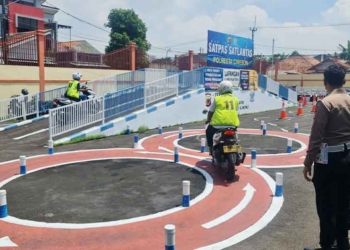 Ujian Praktik&nbsp;SIM Kini Bisa Coba Dulu dan Latihan Sepuasnya, Bawa Motor Sendiri Juga Boleh