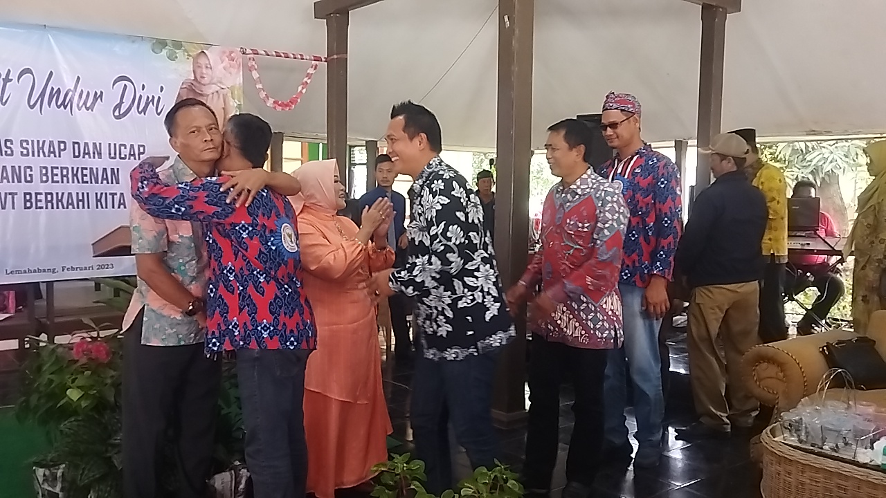 Camat Rita Memasuki Purnabakti, Berpesan agar Kerja Sepenuh Hati dan Berdedikasi