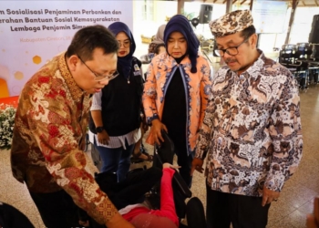 LPS Salurkan Bantuan Sosial untuk Penyandang Disabilitas di Kabupaten Cirebon