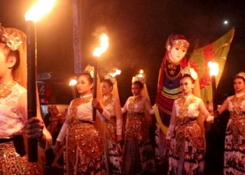 Seniman Tampil Memukau, Grebeg Cirebon Katon Spektakuler, Hari Jadi ke 541 Kabupaten Cirebon Meriah