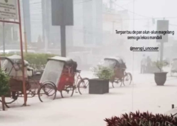 Gunung Merapi Meletus, Hujan Abu Akibat Erupsi Terus Meluas, 5 Kabupaten Terdampak