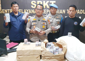 Ditutup Terpal untuk Labui Polisi, Mobil Angkut Petasan di Cirebon Diciduk Petugas