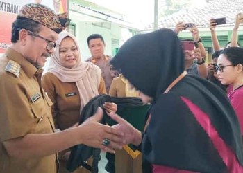 Pemkab Cirebon Dorong Warga Miliki Bekal Keterampilan