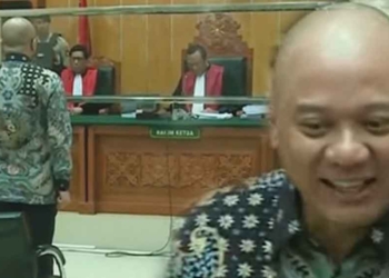 Teddy Minahasa Lolos dari Hukuman Mati