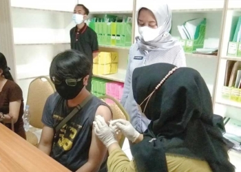 Kasus Covid-19 Meningkat, Vaksin Kosong