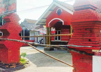 Gotas Segel Kantor DPC PDIP, Minta Kejelasan Pembayaran Penggunaan Tanah yang Diklaim Milik Pribadi