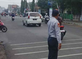Anggota Dishub Kabupaten Cirebon Diterjunkan ke Jalan Atur Lalu Lintas Setiap Pagi
