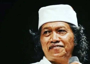 Emha Ainun Nadjib alias Cak Nun Dilarikan ke Rumah Sakit