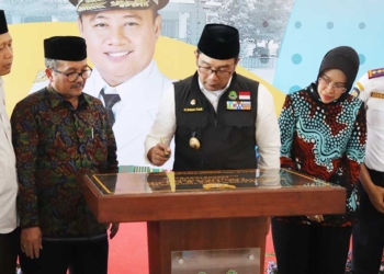 Gubernur Jabar Ridwan Kamil Resmikan Terminal Ciledug Cirebon