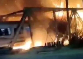 Kereta Tabrak Truk, Misteri Hilangnya Sopir Terungkap Rekaman Kamera CCTV