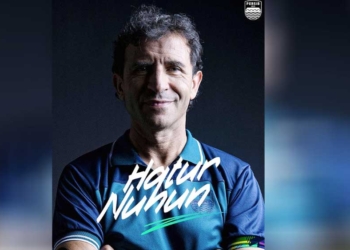 Luis Milla Mengundurkan Diri dari Persib Bandung, Mario Gomez Disebut-sebut