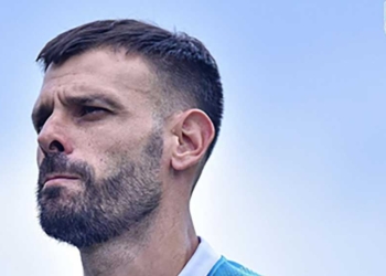 Pemain Spanyol, Tyronne del Pino Tak Sabar Dengar Gemuruh Bobotoh di Laga Persib Vs Madura United