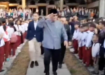 Ditetapkan Tersangka, Panji Gumilang Pamitan ke Ribuan Santri Al Zaytun