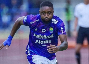 Levy Madinda Incar Gol di Laga Persib Vs Rans Nusantara