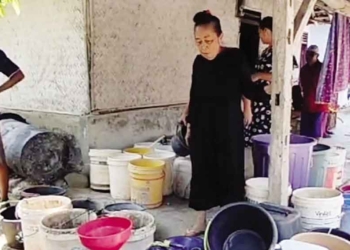 Puluhan Warga Sedong Kidul Bergantung Air Bantuan