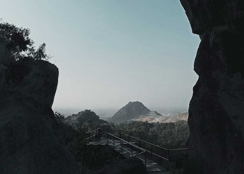 Tempat Wisata Cirebon, Keindahan Alam di Batu Lawang