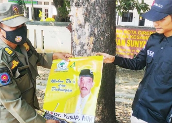 Bawaslu Kota Cirebon Tertibkan Ratusan APS Bacaleg Langgar Aturan