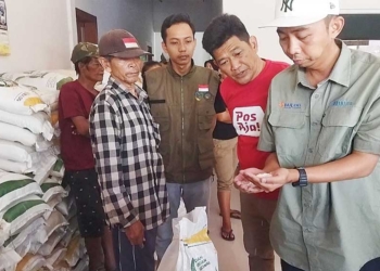 Bulog Cirebon Pastikan Beras Bantuan Layak Konsumsi