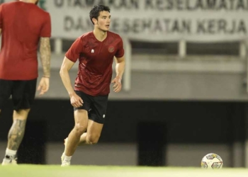 Elkan Baggott Kunci Shamammed Khydyrov di Laga Timnas Indonesia U23 Vs Turkmenistan
