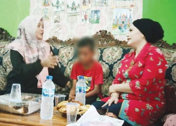 Ketua KPAID Kabupaten Cirebon Datangi Rumah Korban Bullying