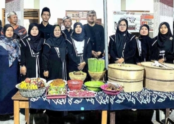 Arak Benda Pusaka, Pemdes Megu Gede Gelar Tradisi Pajang Jimat