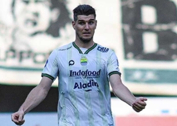 Ulang Tahun, Penampilan ke 101 Nick Kuipers Bersama Persib, Maung Bandung Tekuk Persebaya di Bigmatch