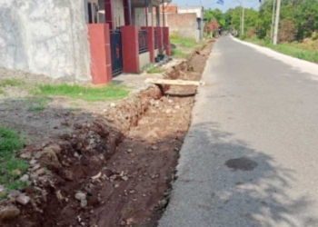 Warga Majalengka Protes Galian Pembangunan Jalan