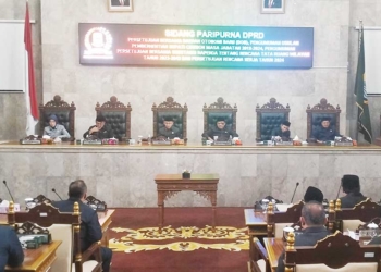 DPRD Kabupaten Cirebon Gelar Paripurna Usulan Pemberhentian Bupati Cirebon