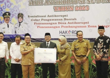 Bupati Cirebon Canangkan Tiga Desa di Kabupaten Cirebon Sebagai Desa Anti Korupsi