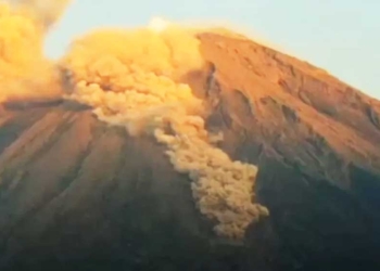 Gunung Semeru Erupsi, Awan Panas Membumbung Setinggi 2 Ribu Meter