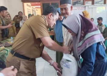Jelang Pemilu, 170.138 Warga Majalalengka Terima Beras Gratis