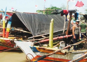 Nelayan Indramayu Mengeluh Sulit Dapat Solar