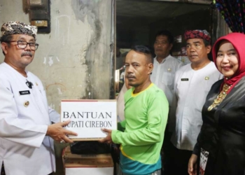 Bupati Cirebon Imron Gercep Bantu Warga Miskin, Perbaiki Rutilahu Hingga Gratiskan Biaya Pendidikan