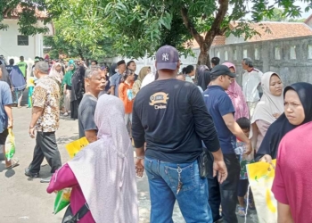 Harga Beras di Indramayu Cetak Rekor Sejarah Tertinggi, Ironis Ribuan Warga Antre Panjang di Lumbung Padi