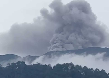 Erupsi Lagi, Letusan Terbesar Gunung Marapi, Abu Vulkanik Menyembur 1.500 Meter ke Udara