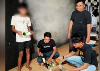 Gelar Operasi di Majalengka, Polisi Amankan Puluhan Botol Miras