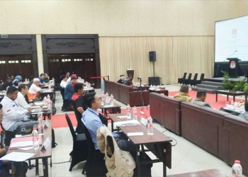 Rekapitulasi Suara di Kota Cirebon Hujan Interupsi, PDIP dan PAN Minta Kotak Suara Dibuka dan Dihitung Ulang